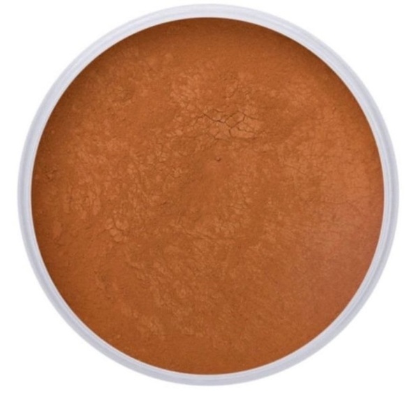 Jeffree Star Luminous Setting Powder SUEDE- Display for live sale- swatched. - Picture 2 of 6